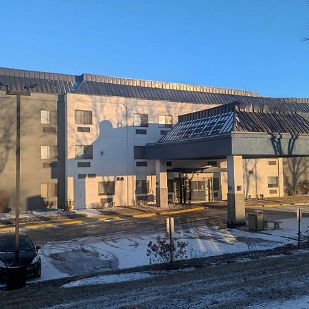 Best Western Bolingbrook Hotel Exterior photo